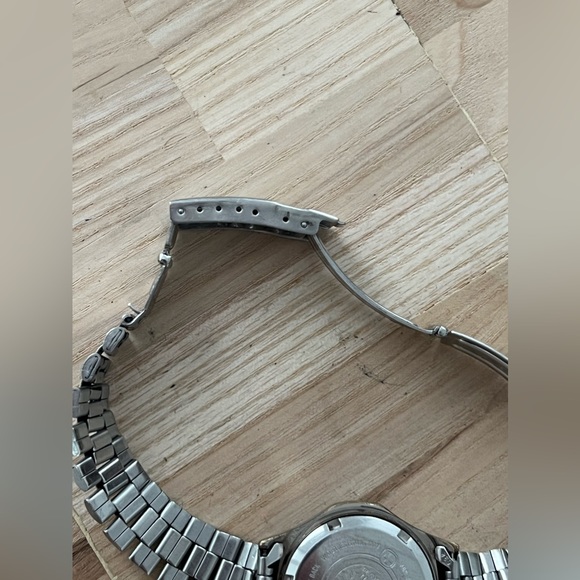 Wenger Ladies Watch Vintage Stainless Bracelet White Dial Date Window - Picture 12 of 16